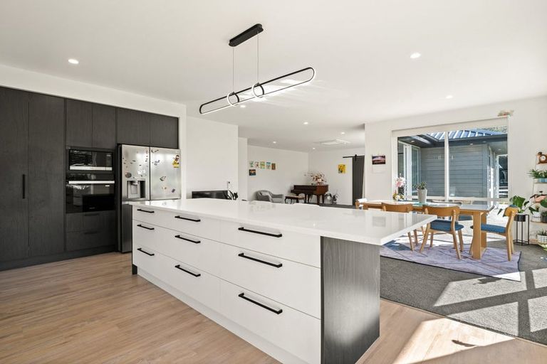 Photo of property in 16 Redwoods Lane, Helensburgh, Dunedin, 9010