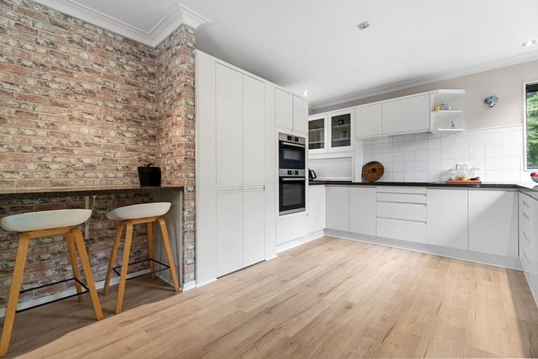 Photo of property in 12 Sunset Close, Western Heights, Hamilton, 3200