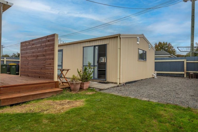 Photo of property in 27 Sladden Street, Naenae, Lower Hutt, 5011