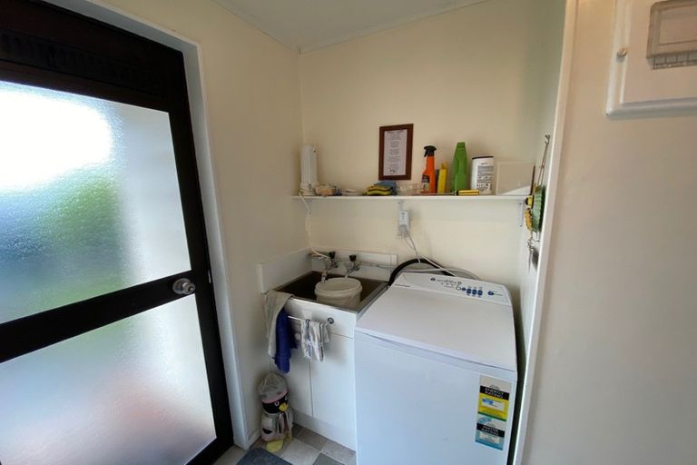Photo of property in 124 Roberts Line, Kelvin Grove, Palmerston North, 4414