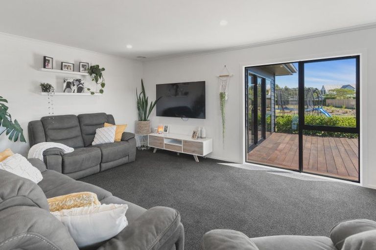 Photo of property in High Street South, Carterton, 5713