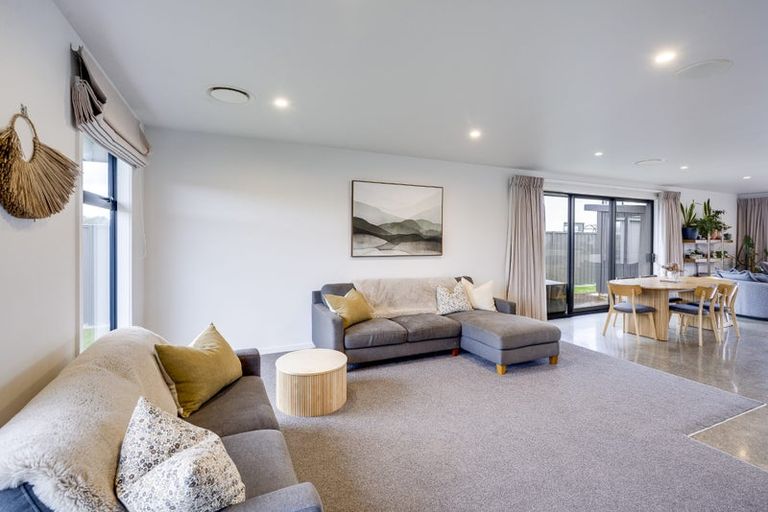 Photo of property in 58 Pelorus Avenue, Poraiti, Napier, 4112