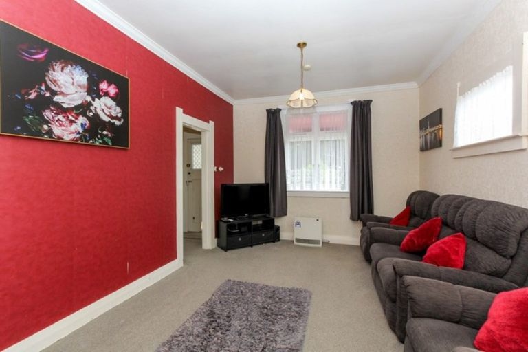 Photo of property in 6a Bayly Street, Waitara, 4320