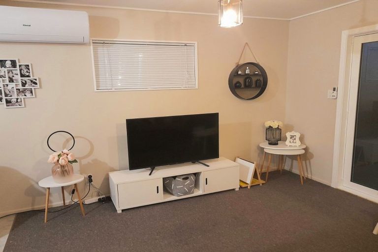 Photo of property in 2/54 Awamutu Grove, Waiwhetu, Lower Hutt, 5010