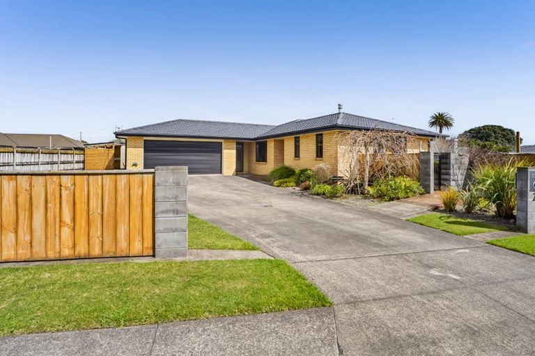 Photo of property in 2 Rawiri Drive, Bell Block, New Plymouth, 4312