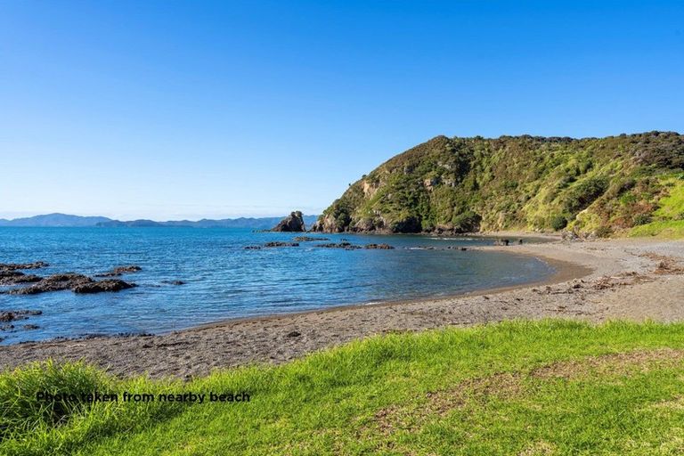 Photo of property in 7 Du Fresne Place, Russell, 0202