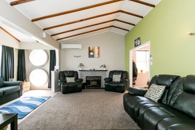 Photo of property in 17 Winchester Place, Tamatea, Napier, 4112