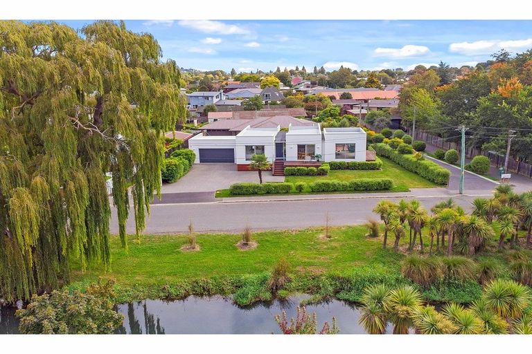 Photo of property in 218 Riverlaw Terrace, Saint Martins, Christchurch, 8022