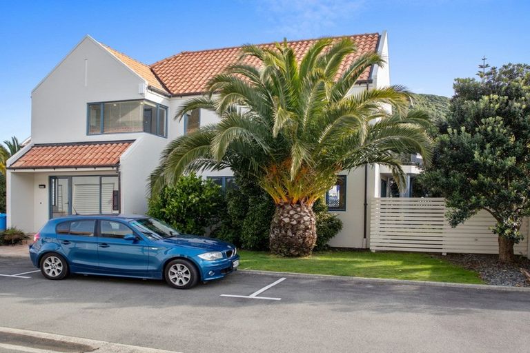 Photo of property in 9/45 Beach Road, Waikawa, Picton, 7220