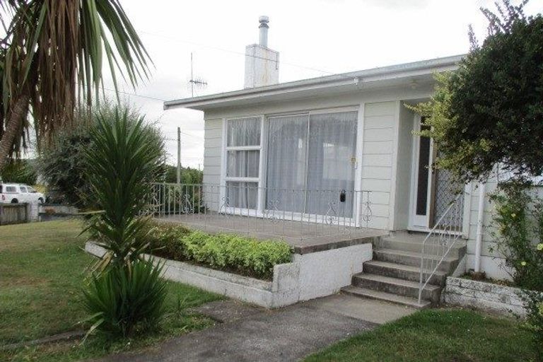 Photo of property in 12 Fenruss Street, Fairy Springs, Rotorua, 3015