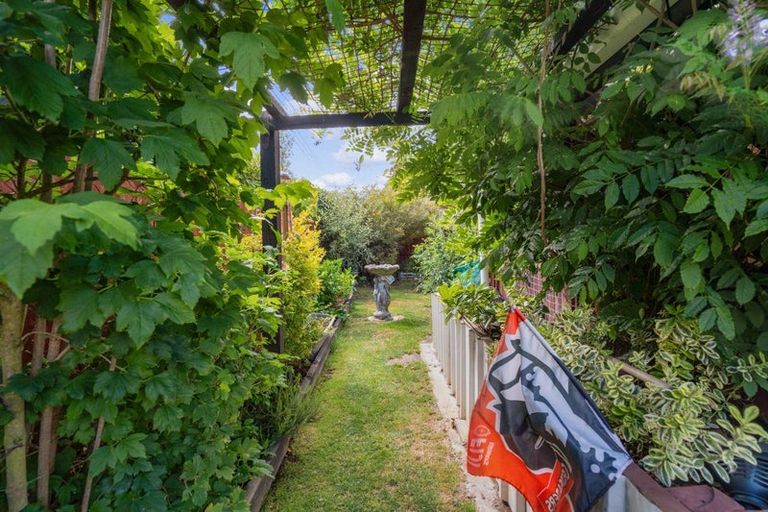 Photo of property in 1 Oakden Drive, Darfield, 7510