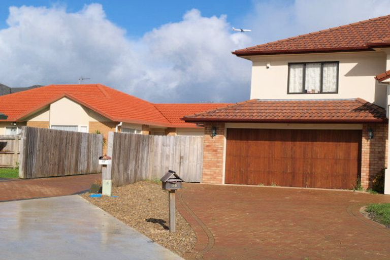 Photo of property in 34 Erne Crescent, East Tamaki, Auckland, 2016