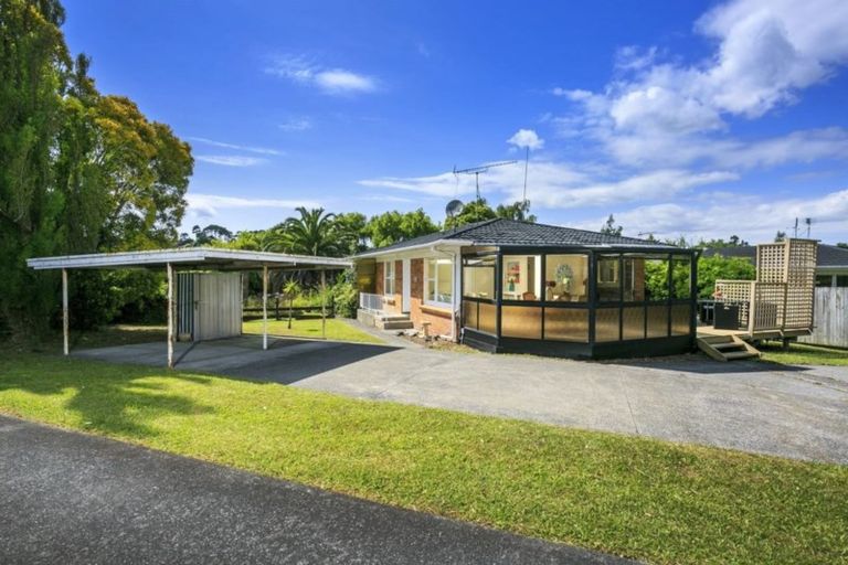 Photo of property in 1/14 Kapiti Place, Sunnynook, Auckland, 0620