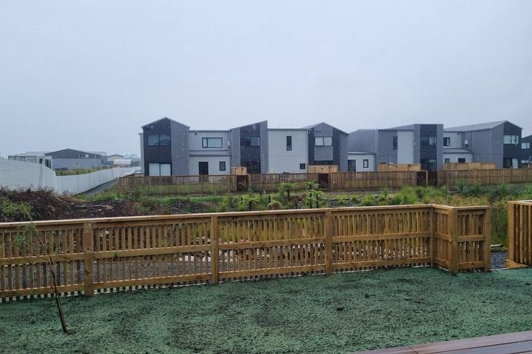 Photo of property in 10 Selkirk Lane, Hamilton Lake, Hamilton, 3204