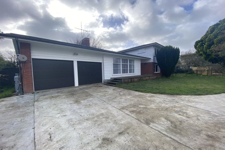 Photo of property in 27 Saint Albans Avenue, Hokowhitu, Palmerston North, 4410