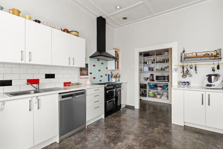 Photo of property in 15 Ellison Street, Napier South, Napier, 4110