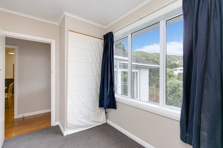 Photo of property in 9 Hollies Crescent, Johnsonville, Wellington, 6037