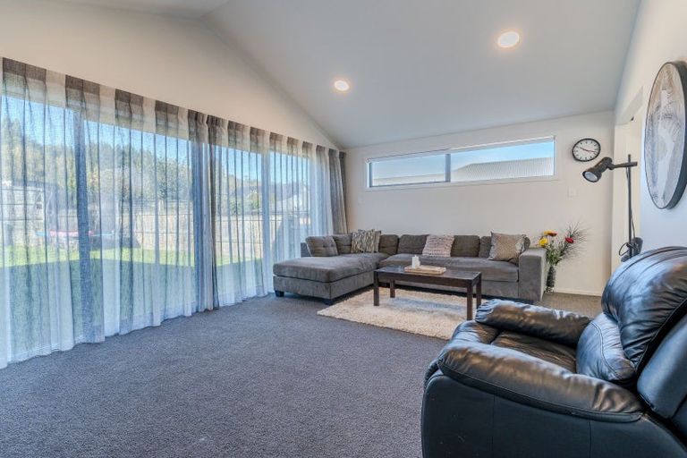 Photo of property in 7 Heasley Lane, Mosgiel, 9092