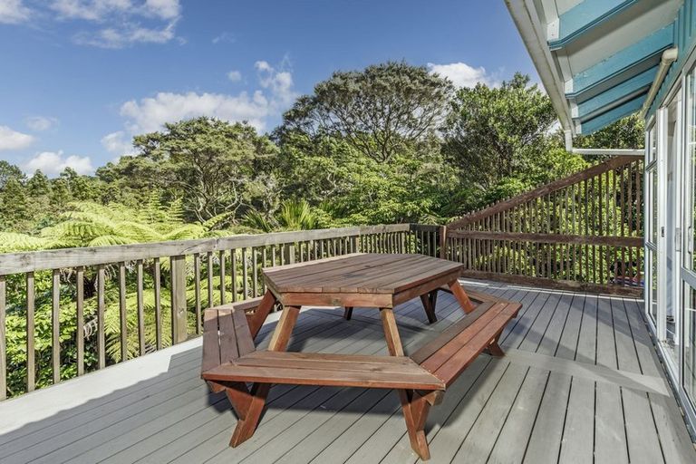 Photo of property in 36 Coroglen Avenue, Birkenhead, Auckland, 0626