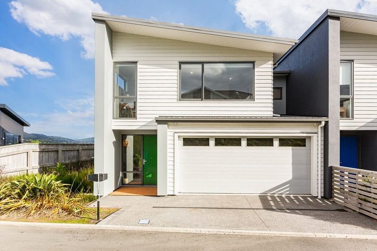 Photo of property in 18a Omaka Place, Aotea, Porirua, 5024
