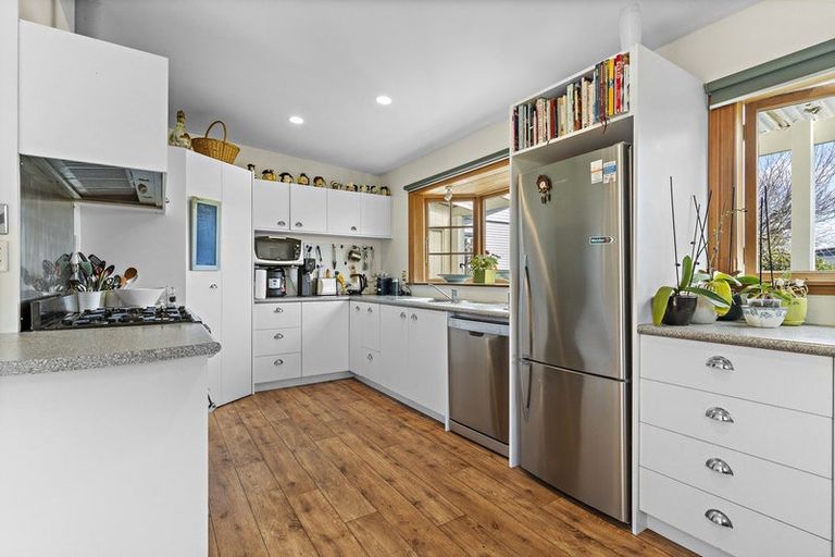 Photo of property in 27 Sackville Street, Martinborough, 5711