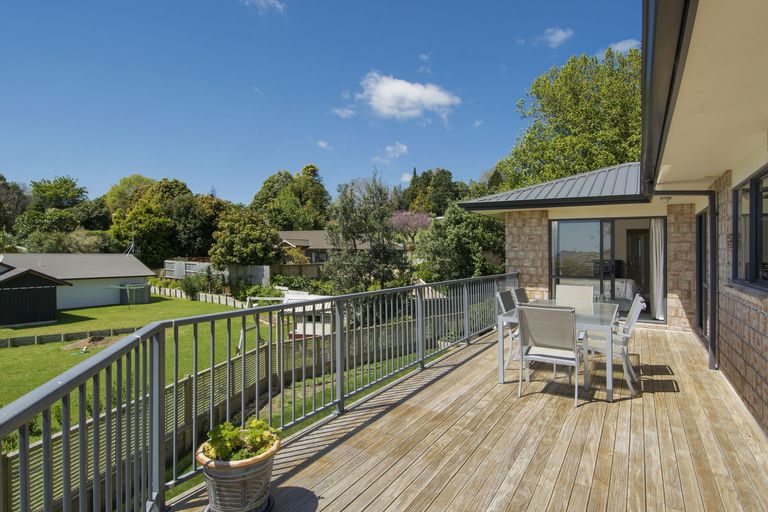Photo of property in 25 Hawk Place, Welcome Bay, Tauranga, 3112