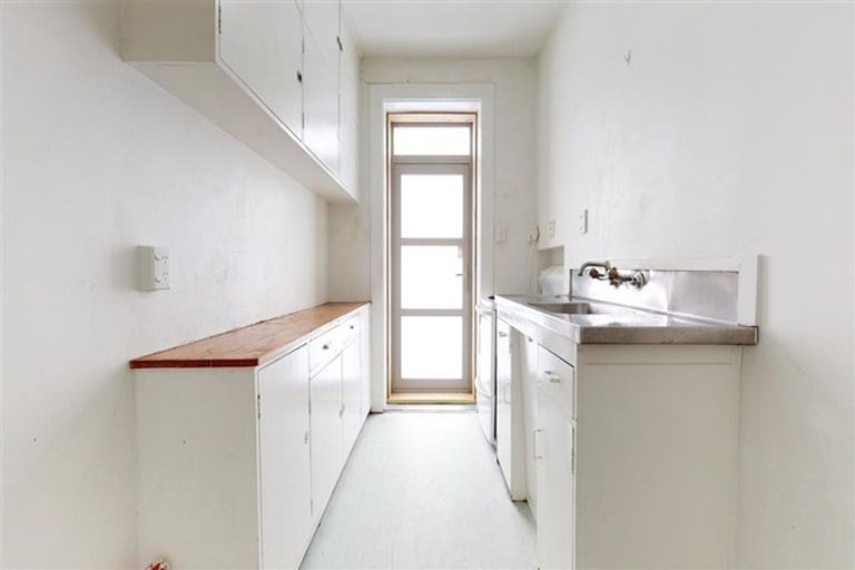 Photo of property in 2/259-263 Jackson Street, Petone, Lower Hutt, 5012