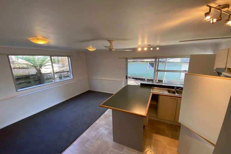 Photo of property in 14a Target Road, Totara Vale, Auckland, 0629