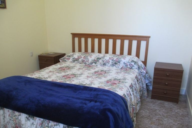 Photo of property in 21 Coronation Street, Belmont, Auckland, 0622