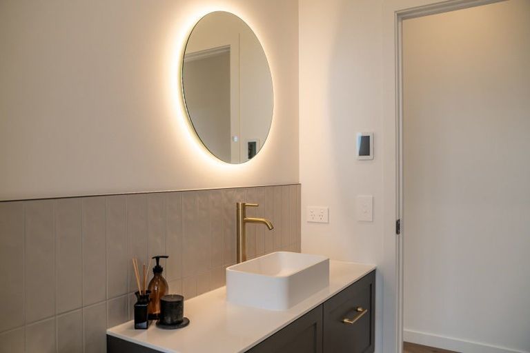 Photo of property in 105 Burdon Loop, Lake Hawea, 9382