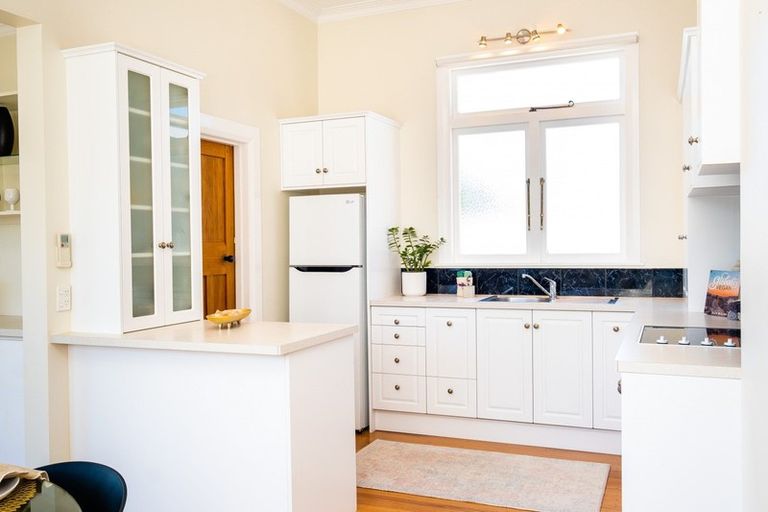 Photo of property in 19 Vigor Brown Street, Napier South, Napier, 4110