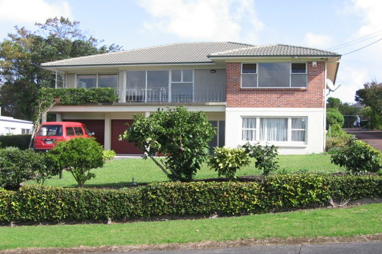 Photo of property in 66 Jaemont Avenue, Te Atatu South, Auckland, 0610