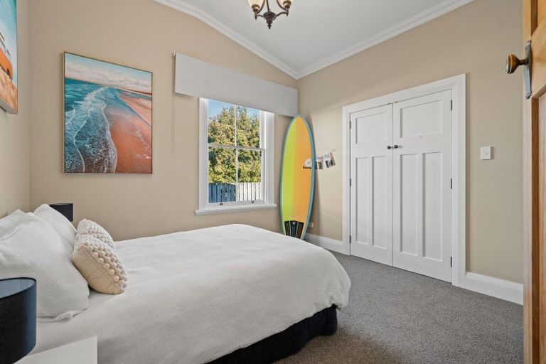 Photo of property in 260-262 High Street North, Carterton, 5713