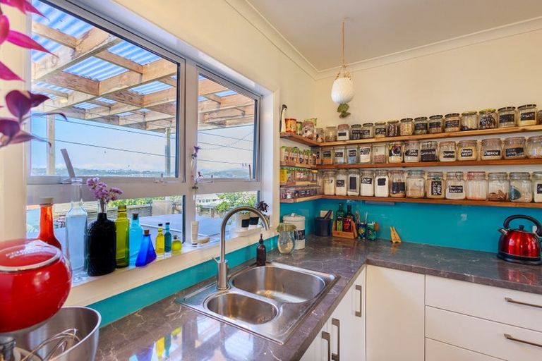 Photo of property in 3 Piko Street, Titahi Bay, Porirua, 5022