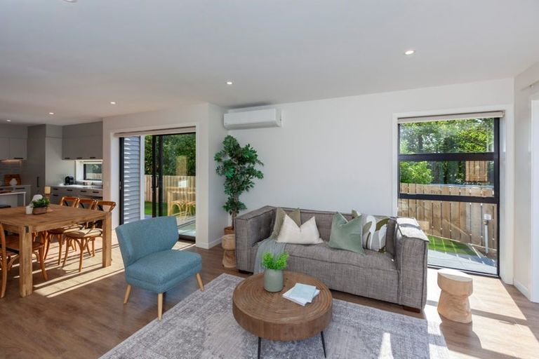 Photo of property in 77 Amohia Street, Paraparaumu, 5032