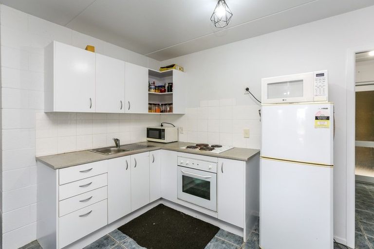 Photo of property in 2/57 Carrington Street, Lower Vogeltown, New Plymouth, 4310