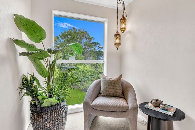 Photo of property in 3b Hunter Place, Merrilands, New Plymouth, 4312