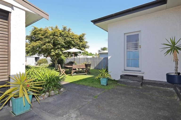 Photo of property in 605 Grove Road, Mayfair, Hastings, 4122