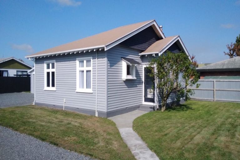 Photo of property in 24 Nixon Street, Tinwald, Ashburton, 7700