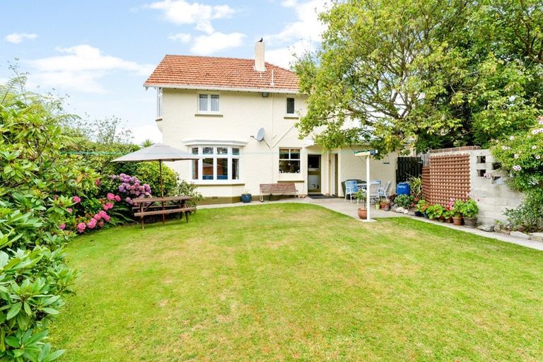 Photo of property in 70 Wharfe Street, South Hill, Oamaru, 9400