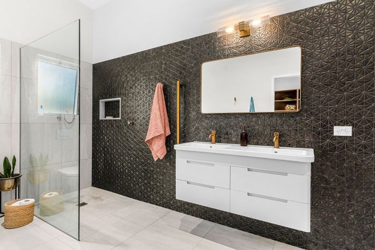 Photo of property in 39 Pearson Street, Mangawhai, 0505