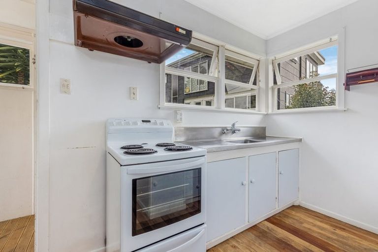 Photo of property in 1 Sussex Terrace, Riverhead, 0820