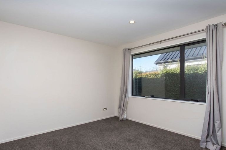 Photo of property in 72 Shillingford Boulevard, Rolleston, 7615