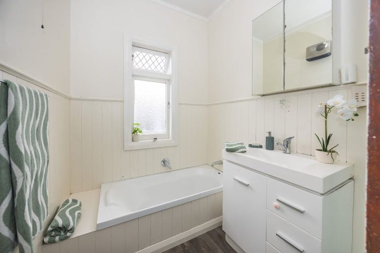 Photo of property in 8 Bell Street, Hamilton East, Hamilton, 3216