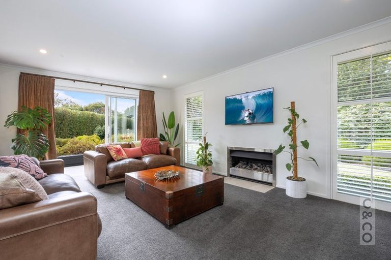Photo of property in 58 Muriwai Road, Waimauku, 0812