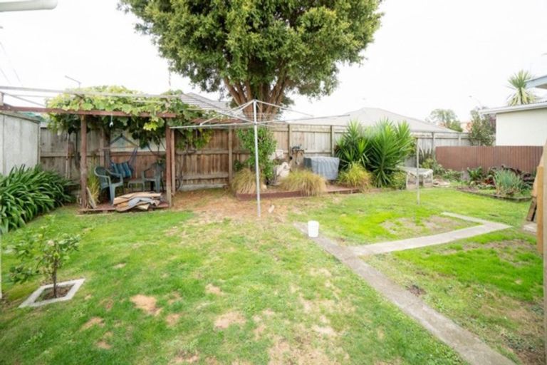 Photo of property in 330 Featherston Street, Palmerston North, 4414
