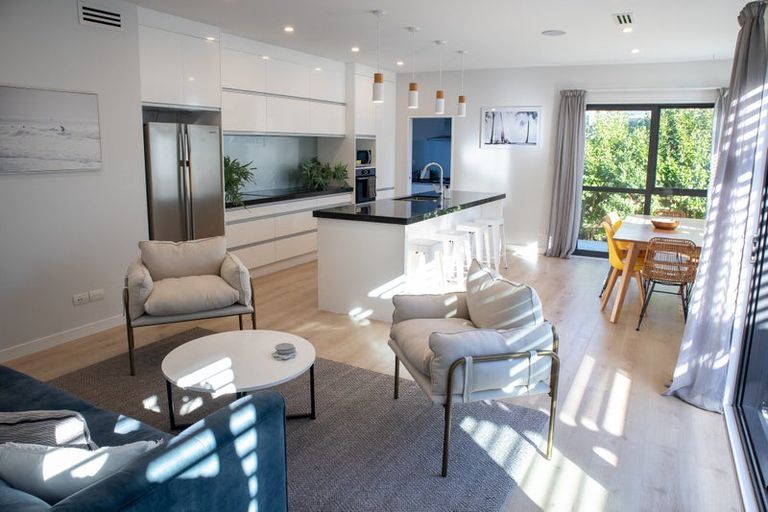 Photo of property in 1 Crompton Place, Orewa, 0931