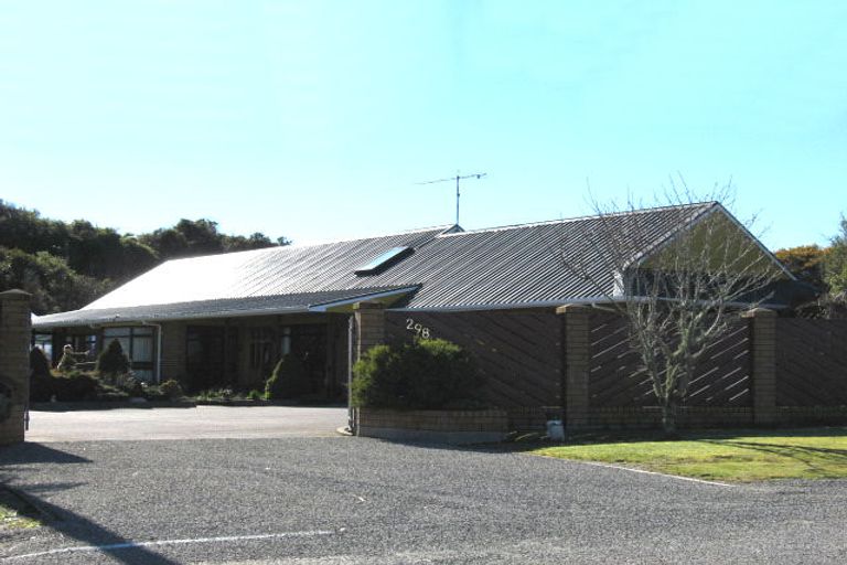 Photo of property in 298 Hampden Street, Hokitika, 7810