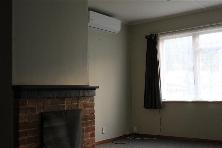 Photo of property in 11 Wainhouse Street, Stokes Valley, Lower Hutt, 5019