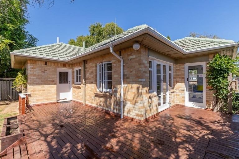 Photo of property in 4 Galloway Street, Hamilton East, Hamilton, 3216